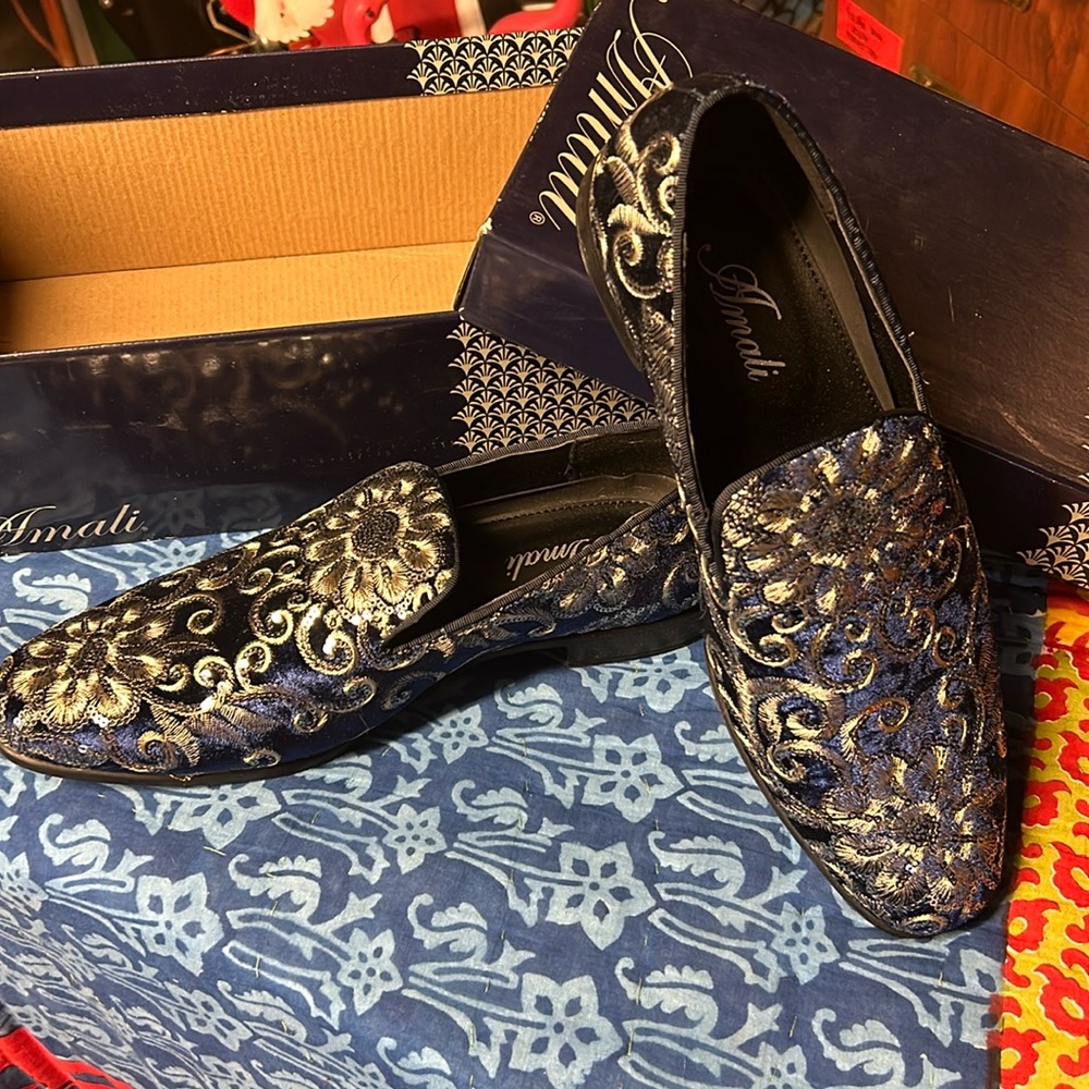 Amali Mens dress shoes size 10
